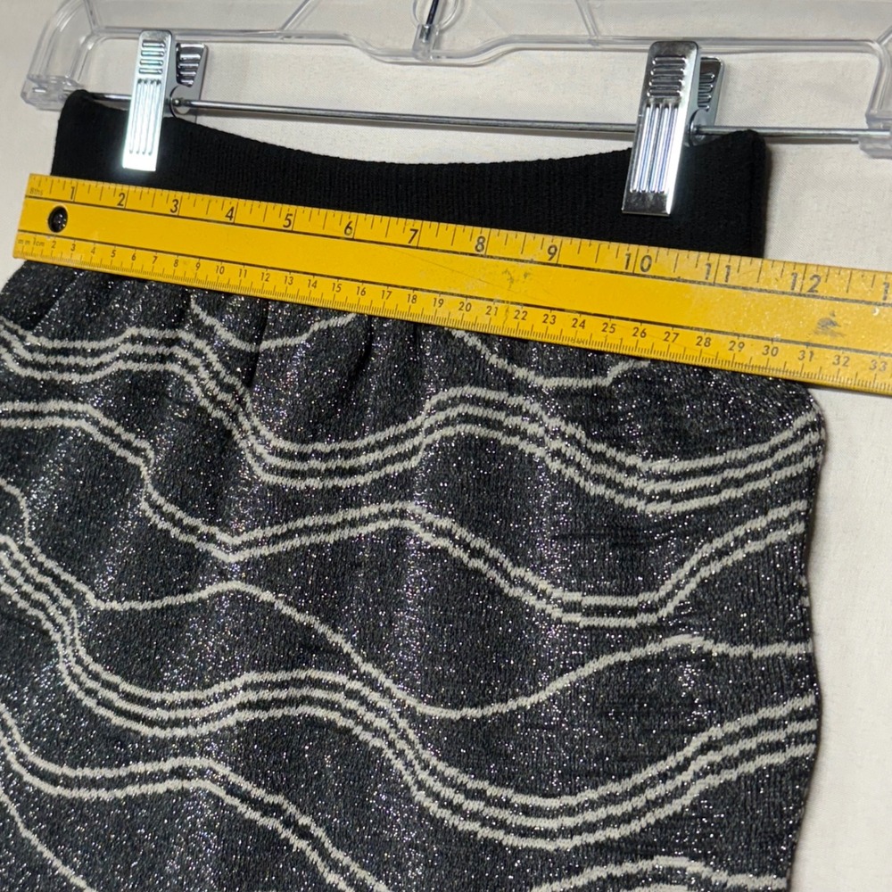 Adore Knit Kids Girls Large Black Sparkle Wavy Skirt Ruffle Hem - Picture 3 of 8